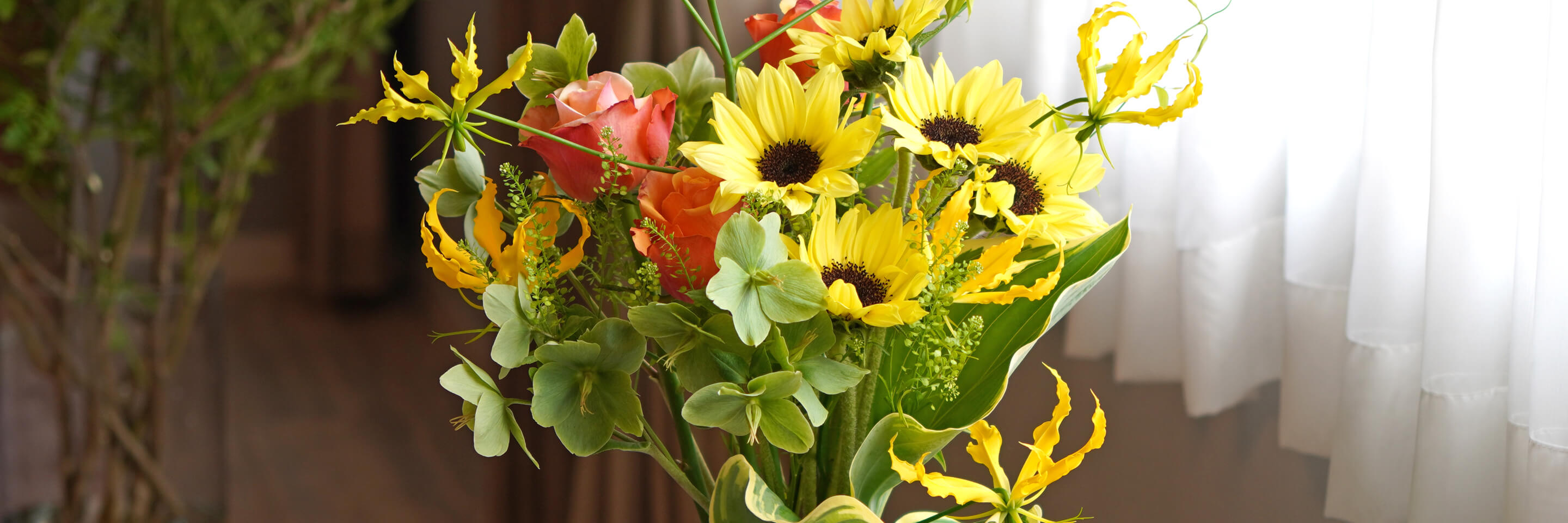 ヒマワリの花瓶活け