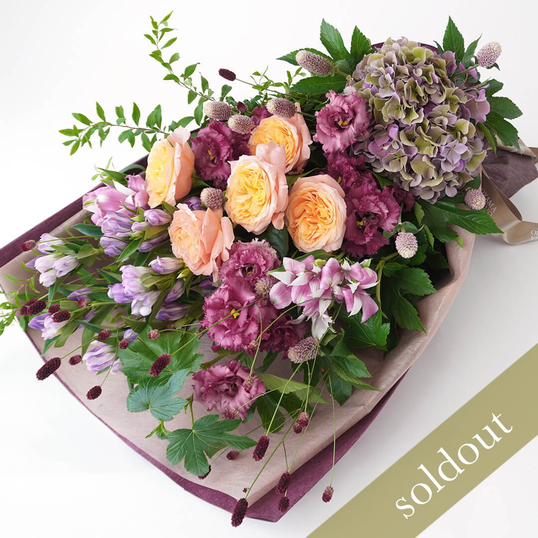 【敬老の日】オレンジのバラやカシスのトルコキキョウの花束