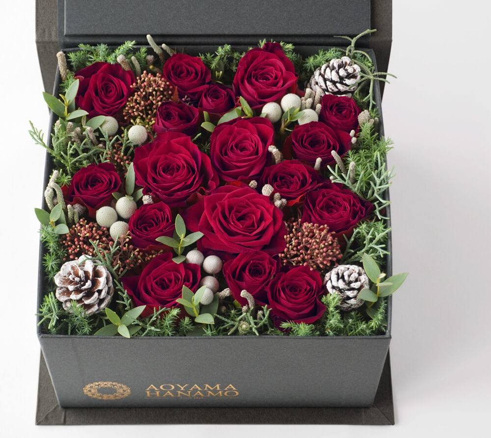 【お歳暮・クリスマス】赤い大輪バラやスプレーバラのボックスアレンジメント