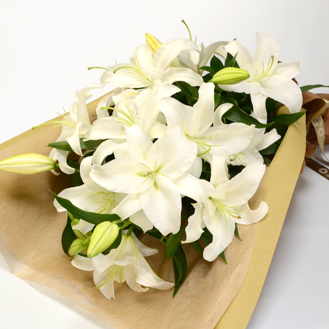 お供え花 カサブランカの花束