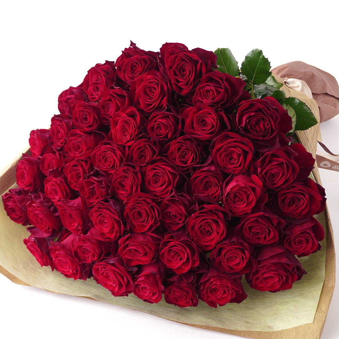 50本の赤いバラの花束