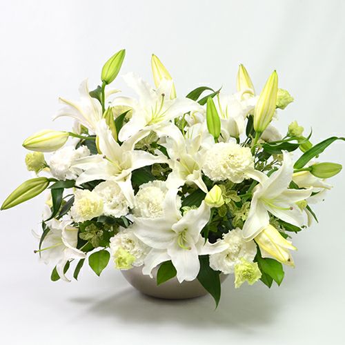 カサブランカの純白のアレンジメント（ご供花）｜青山花茂本店