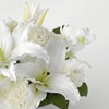 白いユリのアレンジメント（お供え花）
