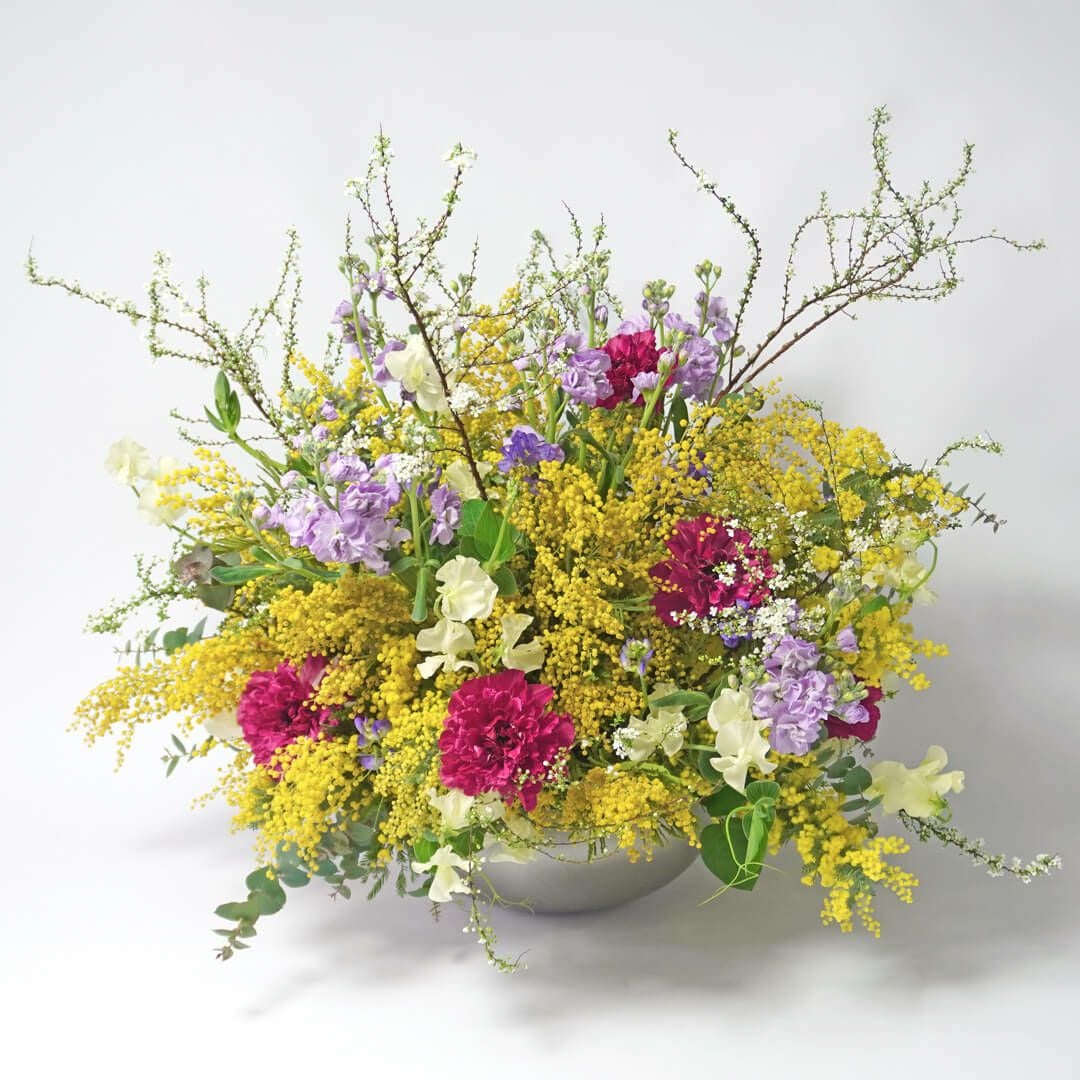 ミモザのアレンジメント＜エスペランサ＞｜青山花茂本店