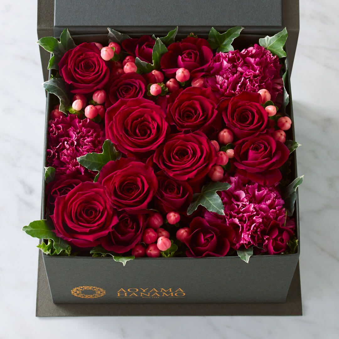 赤いバラのボックスアレンジメント
