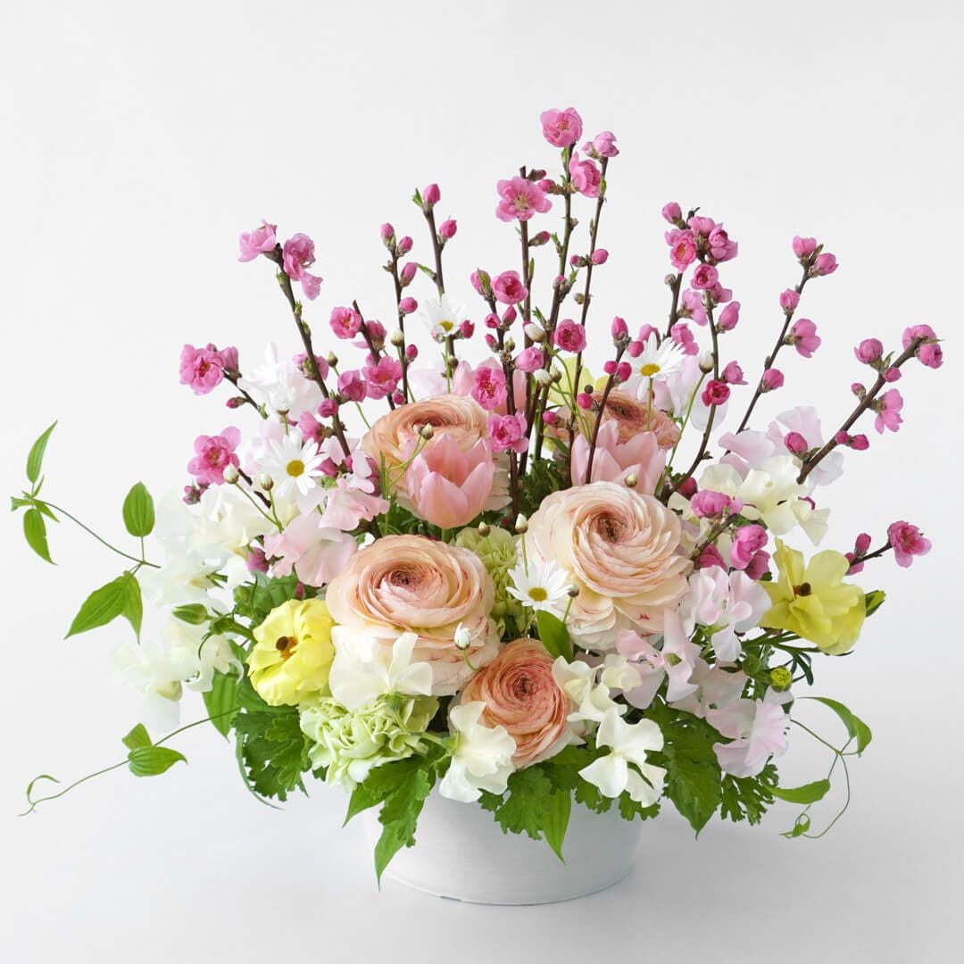 桃の花を使った花束・アレンジメント｜フラワーギフト通販の青山花茂