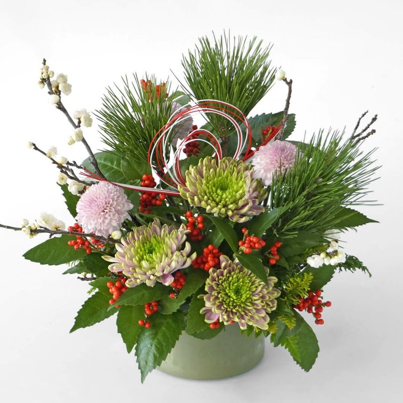 【お正月・お年賀】松と千両のアレンジメント