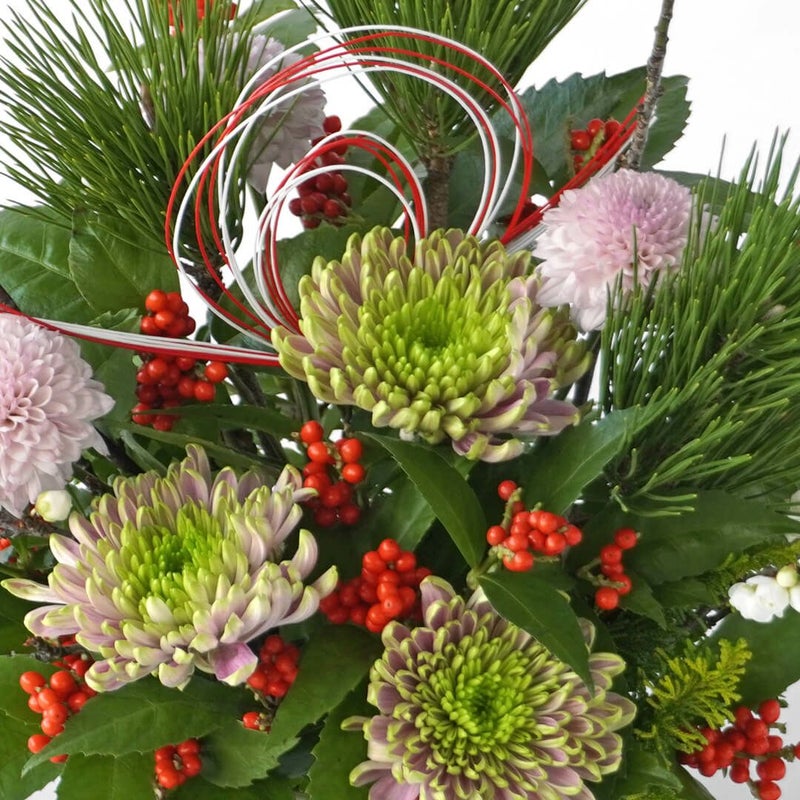 【お正月・お年賀】松と千両のアレンジメント