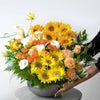 【父の日】黄色いヒマワリやオレンジのバラのアレンジメント