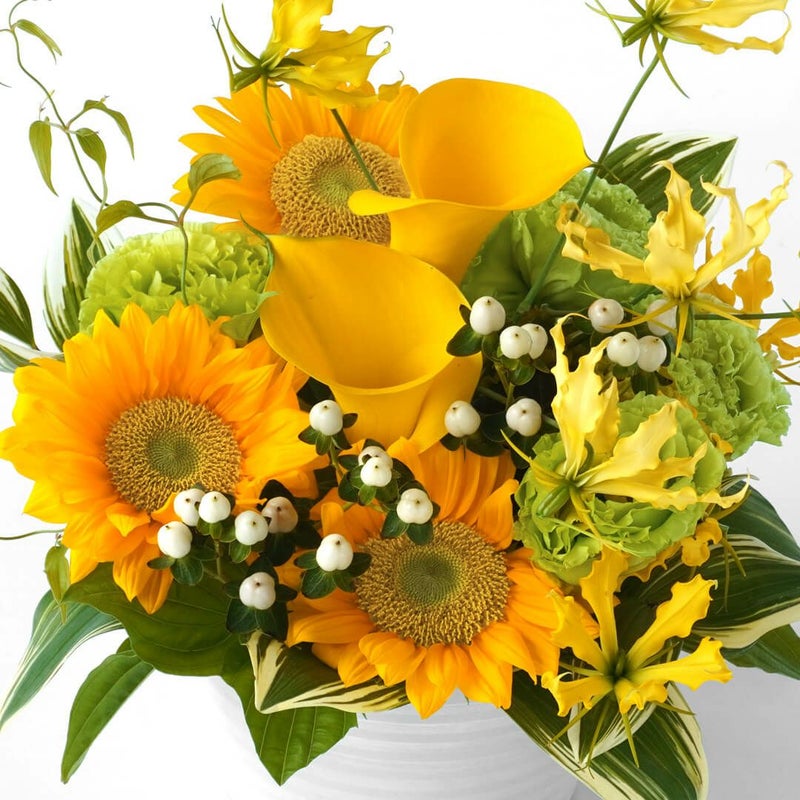 【父の日】黄色いヒマワリとカラーのアレンジメント