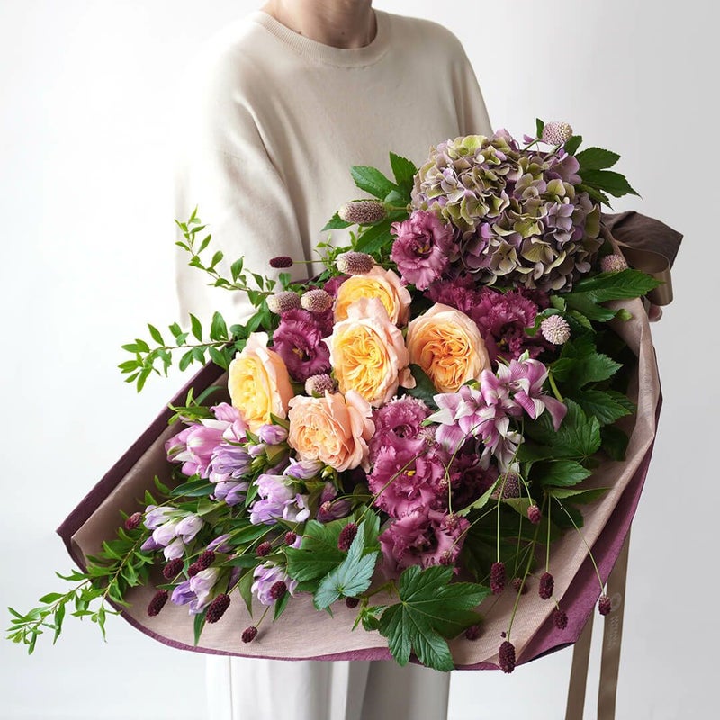 【敬老の日】オレンジのバラやトルコキキョウの花束