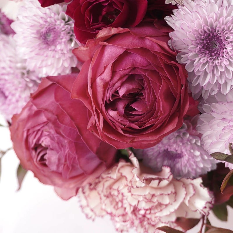 【敬老の日】濃いピンクのバラのおまかせ花束