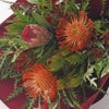 ピンクッションとプロテアの花束