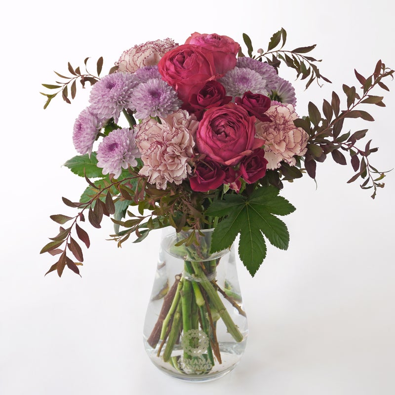【敬老の日】濃いピンクのバラのおまかせ花束