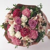 【クリスマス】深みのあるピンクの大輪バラやカーネーションの花束